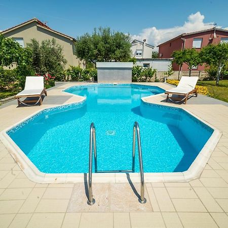 Villa Lulic Вир Экстерьер фото