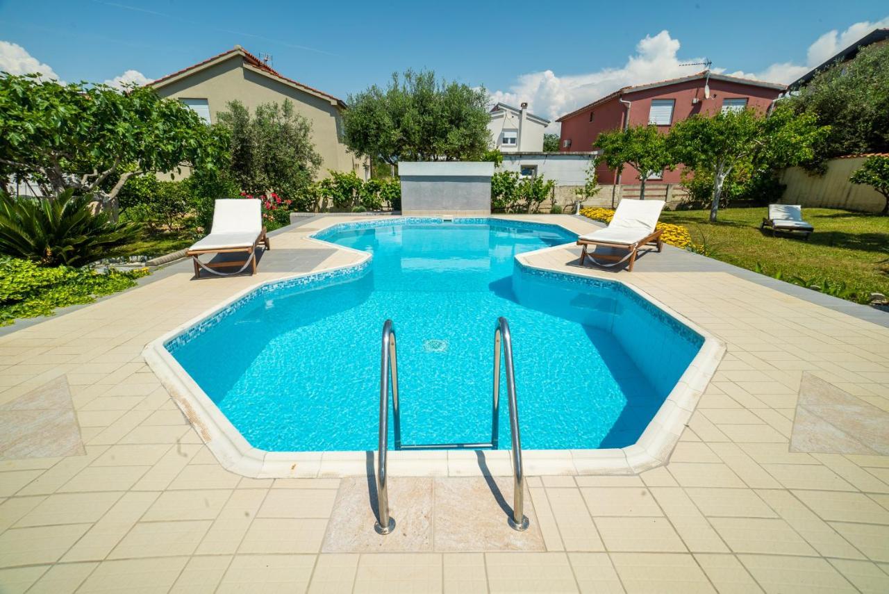 Villa Lulic Вир Экстерьер фото