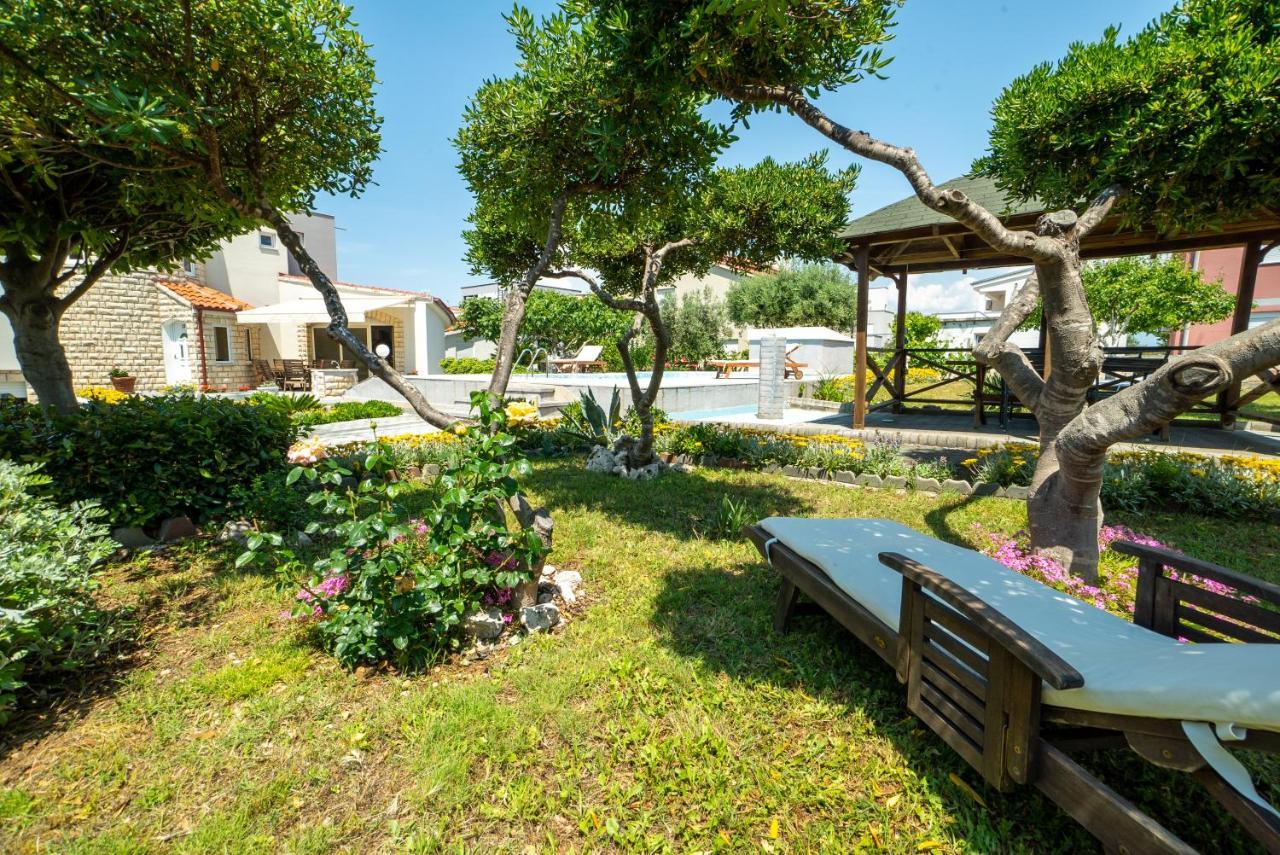 Villa Lulic Вир Экстерьер фото