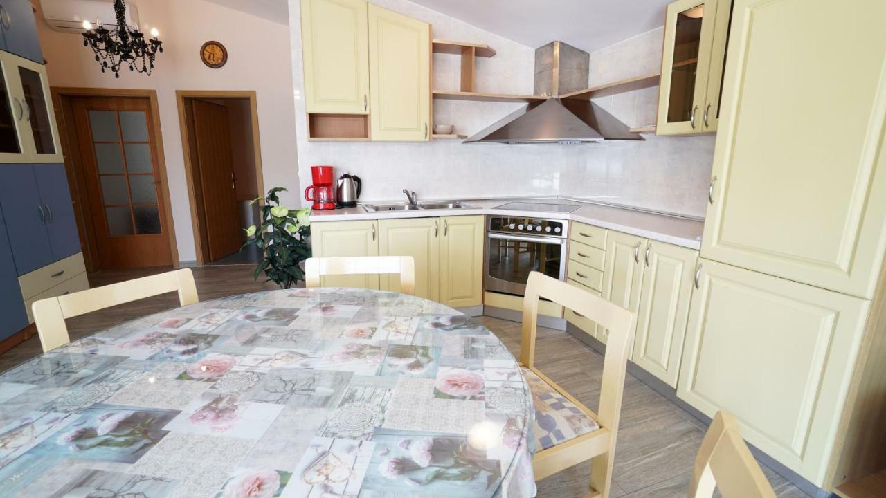 Villa Lulic Вир Экстерьер фото